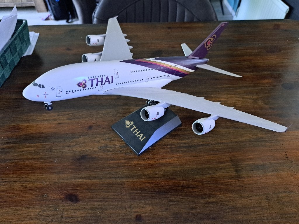 Singapore Airlines Airbus A380-841, Verzamelen, Luchtvaart en Vliegtuigspotten, Ophalen of Verzenden, Zo goed als nieuw, Schaalmodel