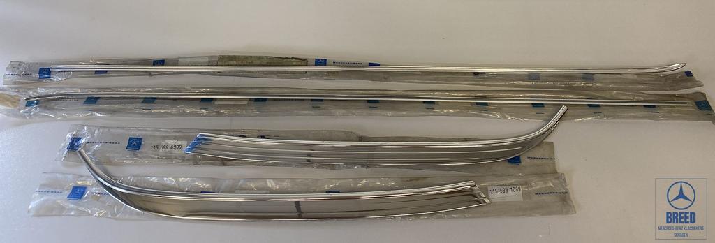 NOS set regenlijsten met C-stijl L+R Mercedes-Benz W114 W115, Auto-onderdelen, -, Nieuw, Ophalen of Verzenden, -