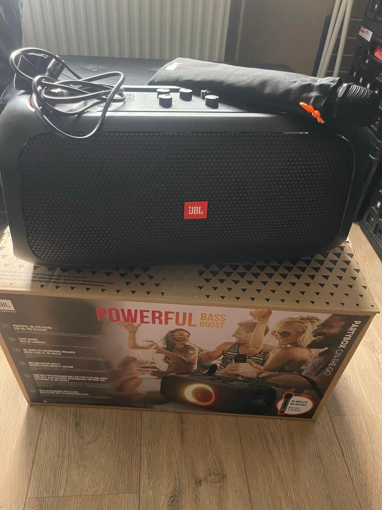 JBL Partybox On-The-Go, Audio, Tv en Foto, Luidsprekers, Zo goed als nieuw, Overige typen, 60 tot 120 watt, JBL, Ophalen