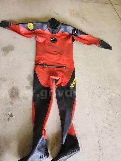 Gezocht: Viking rubber droogpak (maat L/XL) voor bootwerk, Ophalen of Verzenden, Gebruikt, Duikpak