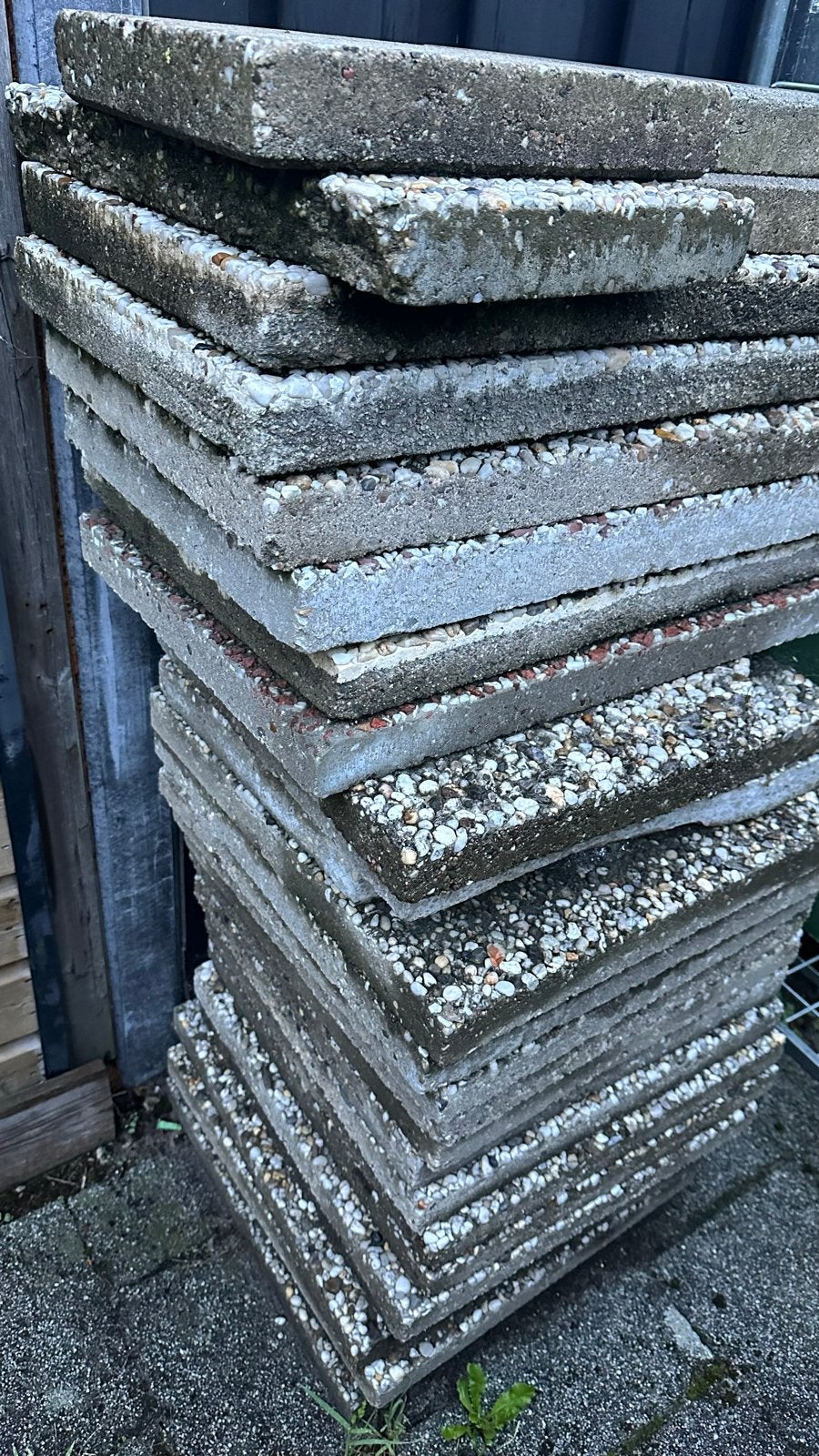 Gratis Gebruikte tegels - Ideaal voor tuin of pad, Gebruikt, 20 tot 40 cm, Vloertegels, Overige materialen