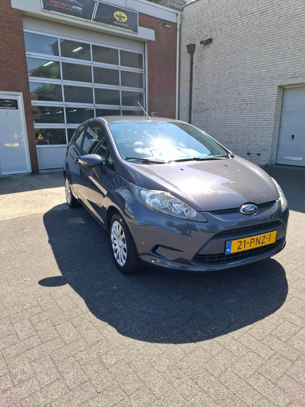 Ford Fiësta 1.25 44KW 3DR 2011 Airco., Voorwielaandrijving, Stof, Multifunctioneel stuurwiel, 4 cilinders