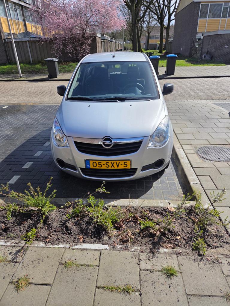 Opel Agila 1.0 12V 2011 Grijs, Auto's, Opel, Stof, 31 €/maand, Origineel Nederlands, Handgeschakeld