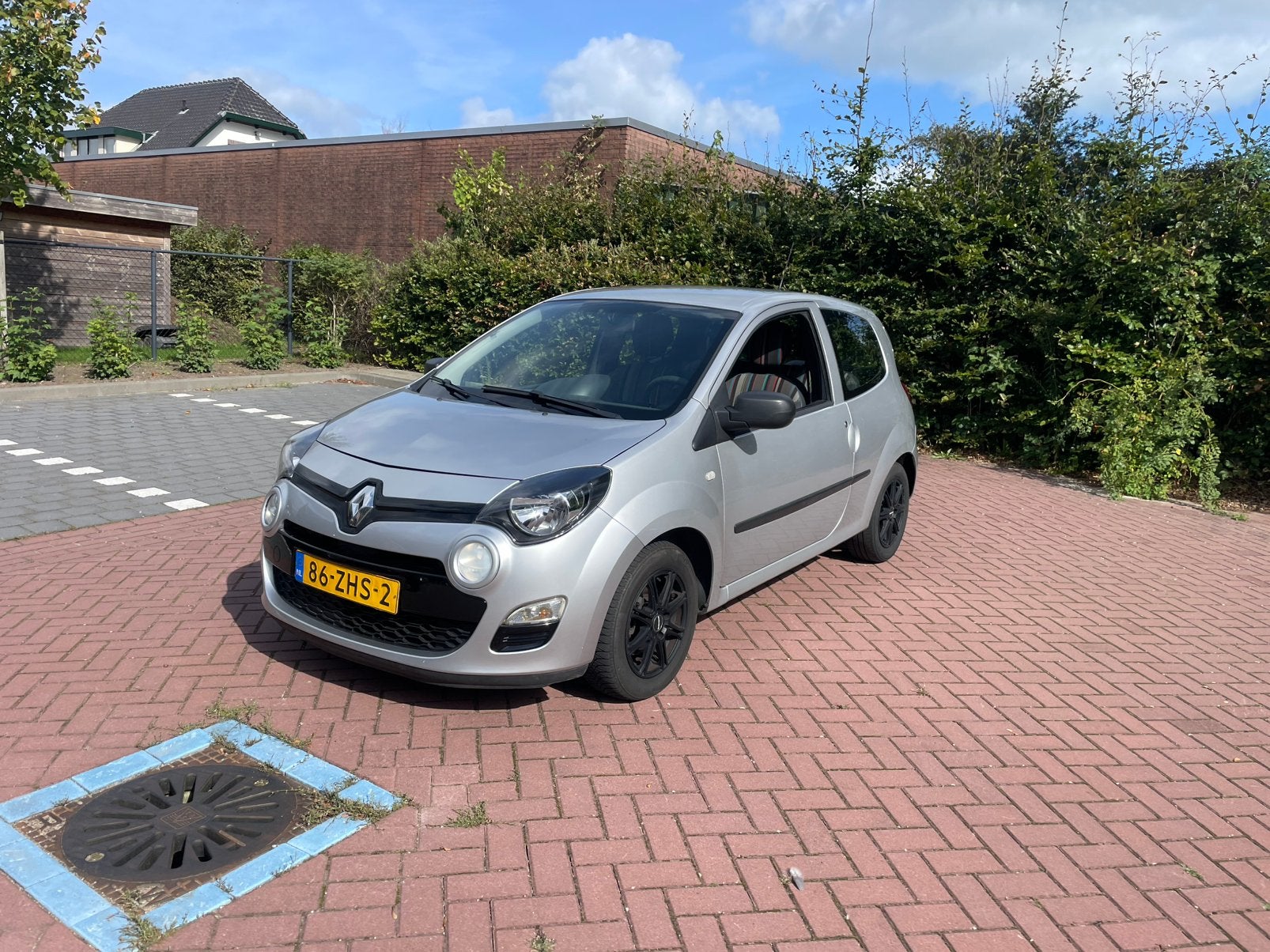 Renault Twingo 1.2 16v LPG G-3 2012 Grijs, Auto's, Voorwielaandrijving, Euro 5, 74 pk, Zwart