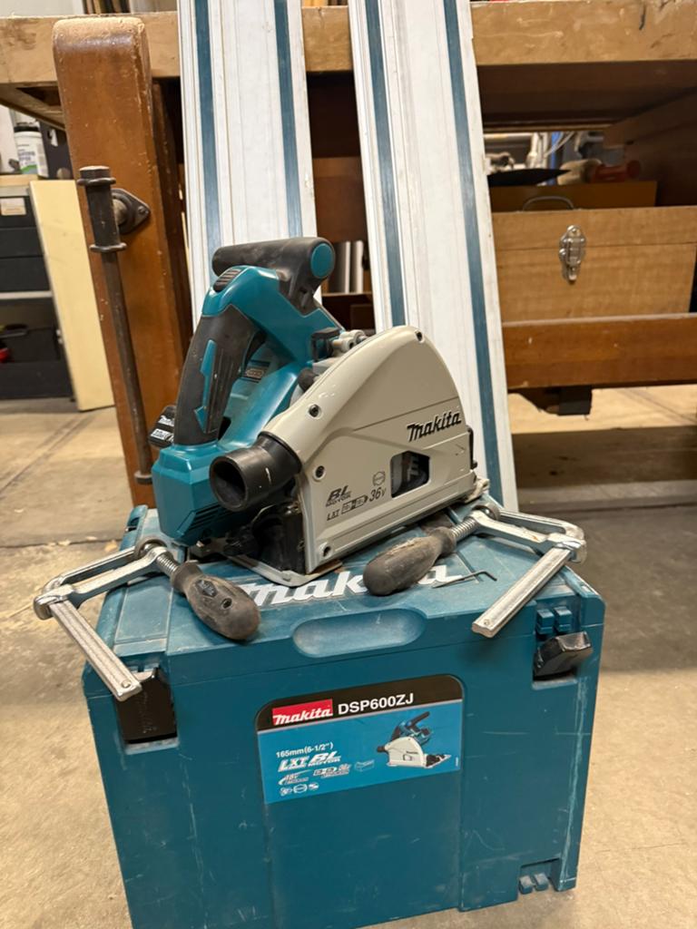 Makita invalzaag verkocht, Ophalen, Gebruikt, Invalzaag, 30 tot 70 mm