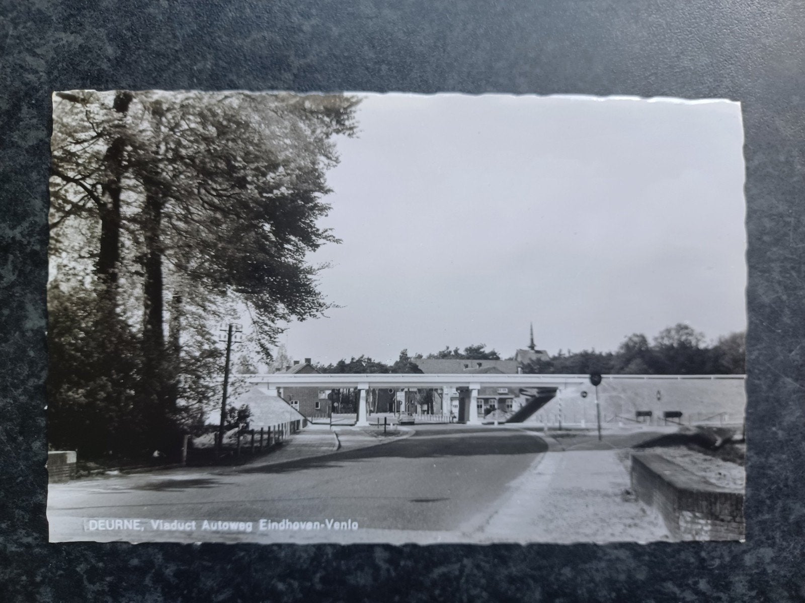 Deurne Viaduct Autoweg Eindhoven Venlo (Walsberg Kerk) 1964, Verzamelen, Ophalen of Verzenden, 1960 tot 1980, Ongelopen, Noord-Brabant