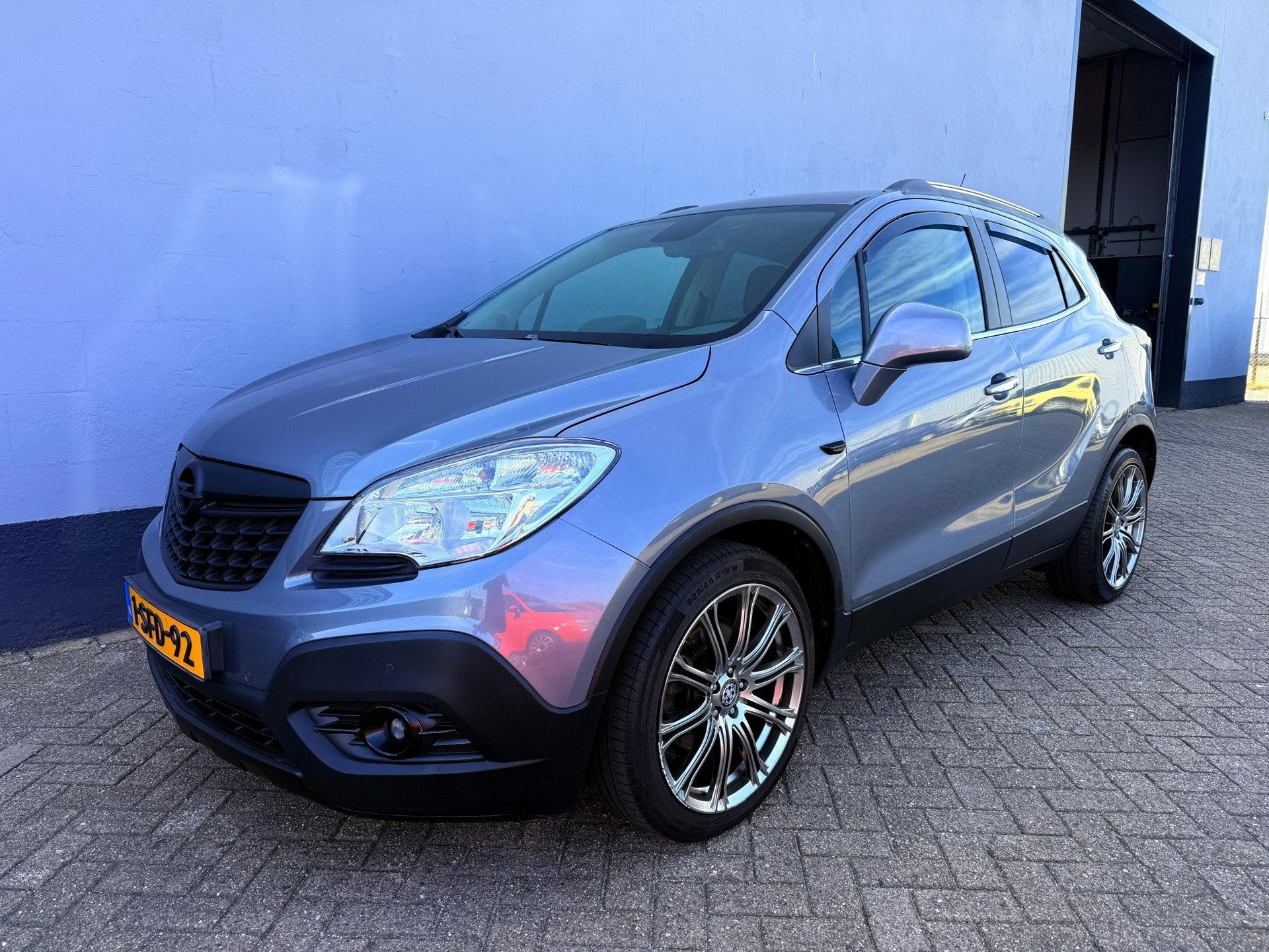 Opel Mokka 1.6 Cosmo - Achteruitrijcamera - Cruise Control, Auto's, Opel, Voorwielaandrijving, Euro 5, 15 km/l, Gebruikt