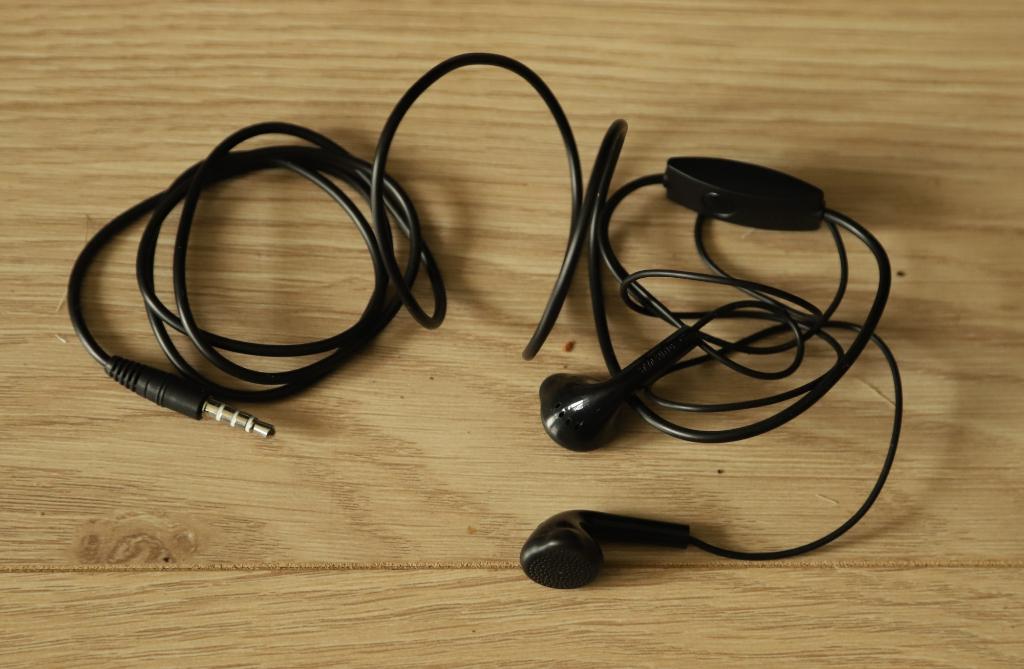 Samsung headset voor A20e, Zwart, Nieuw, Ophalen of Verzenden, Microfoon
