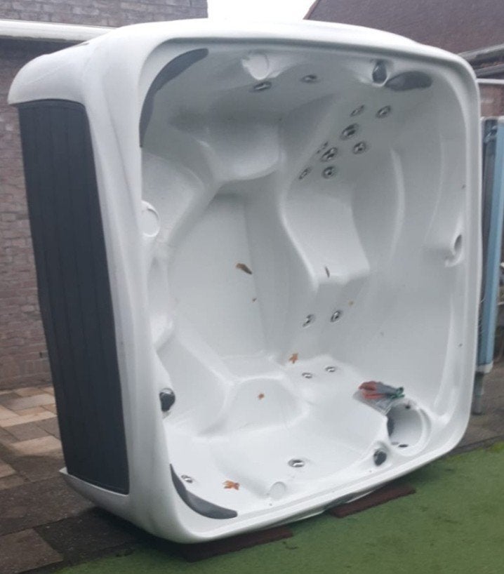 dreammaker 730 crossover jacuzzi, Tuin en Terras, Bubbelbaden en Hottubs, Ophalen, Gebruikt, Filter, Vast