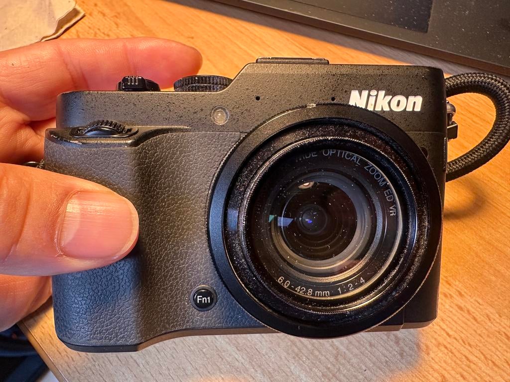 Nikon Coolpix P7800 7x zoom 12.2MP F/2-4, Audio, Tv en Foto, Fotocamera's Digitaal, Ophalen of Verzenden, Zo goed als nieuw, Nikon
