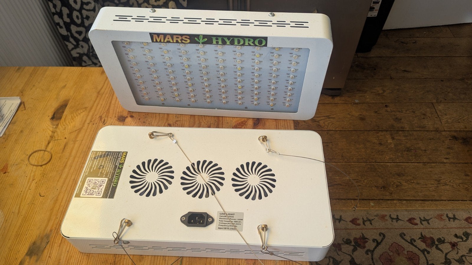 Mars Hydro LED Kweeklamp MZ-100X3 - 300W (snoer ontbreekt), Kweeklamp, Gebruikt, Onbekend, Ophalen of Verzenden