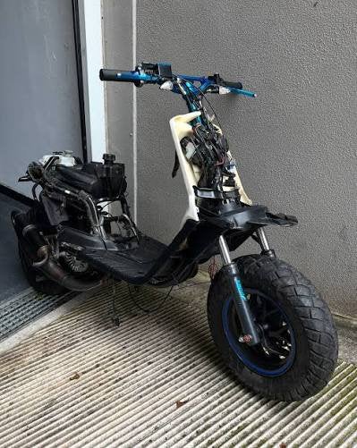 GEZOCHT YAMAHA BOOSTER PROJECT, Ophalen of Verzenden, Zo goed als nieuw, Benzine