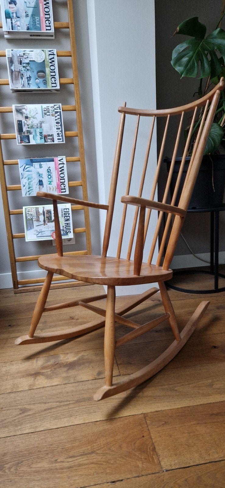 mooie houten retro schommelstoel/vintage easy chair, Ophalen, Huis en Inrichting