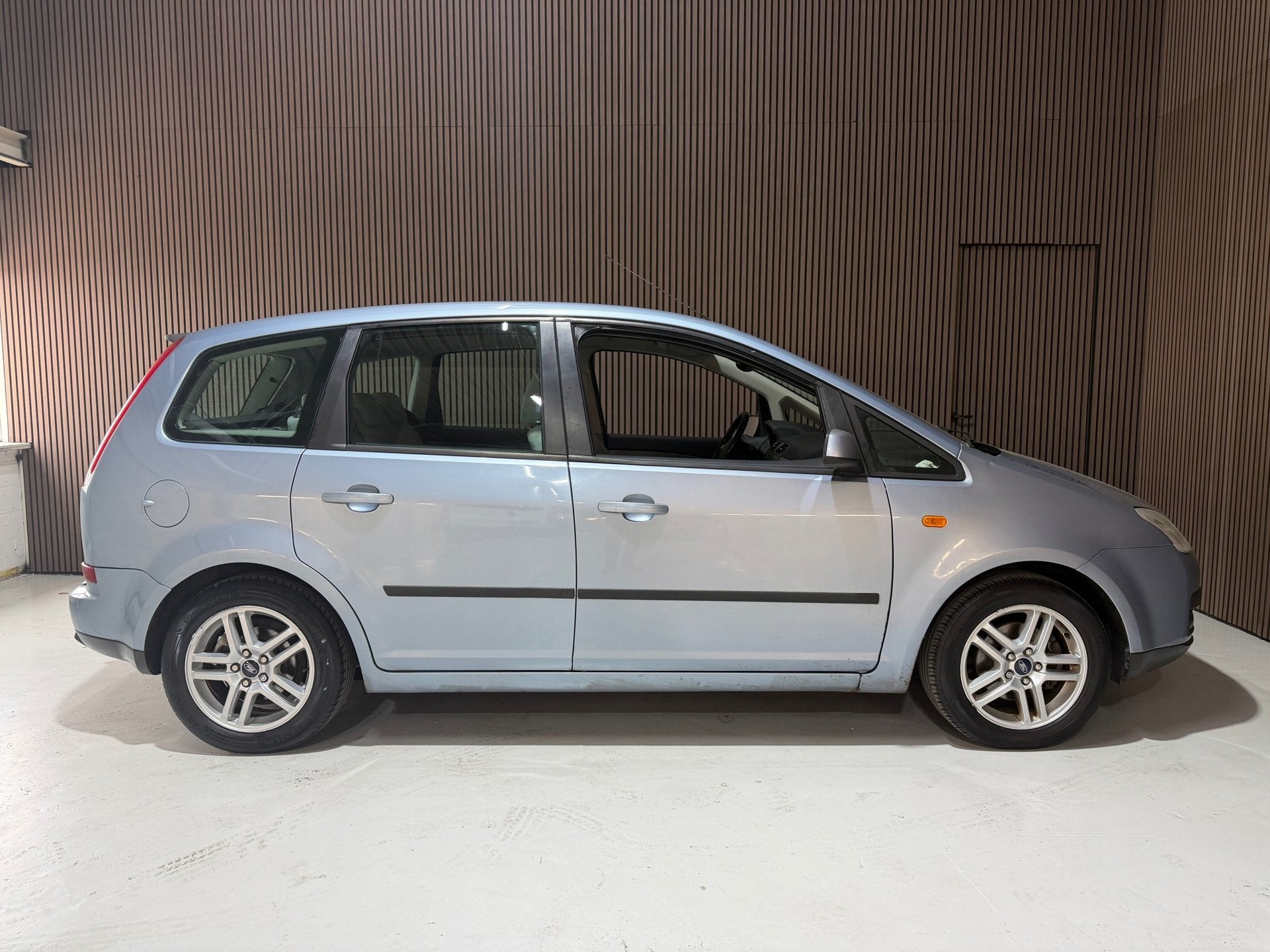 Ford Focus C-Max 1.8-16V First Edition, Voorwielaandrijving, 1287 kg, 4 cilinders, Blauw