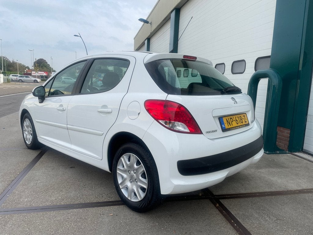 Peugeot 207
