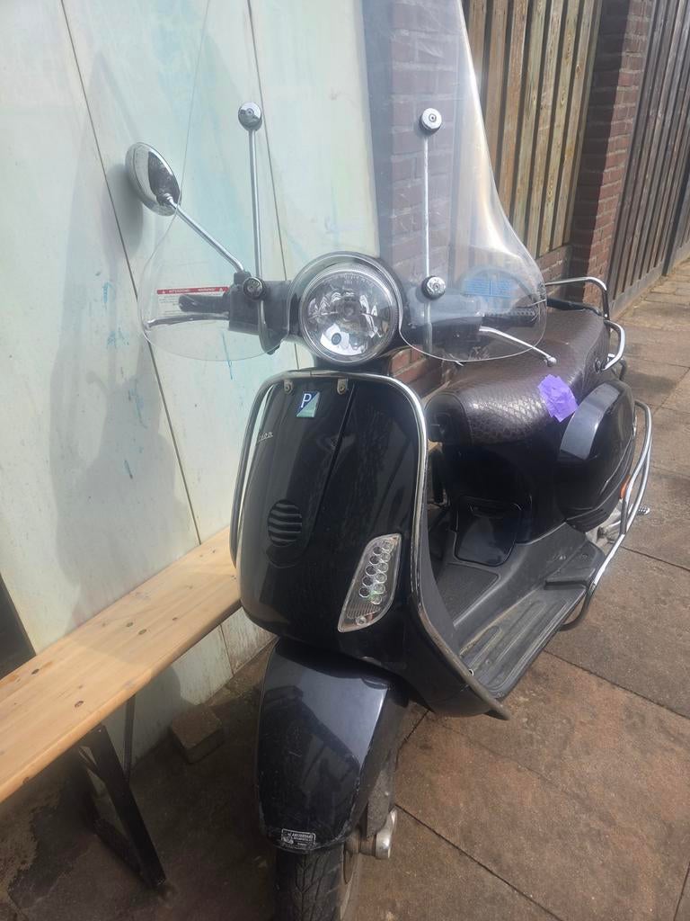 Vespa scooter - rijdt goed, heeft onderhoud nodig, Ophalen of Verzenden, Gebruikt, Overige modellen