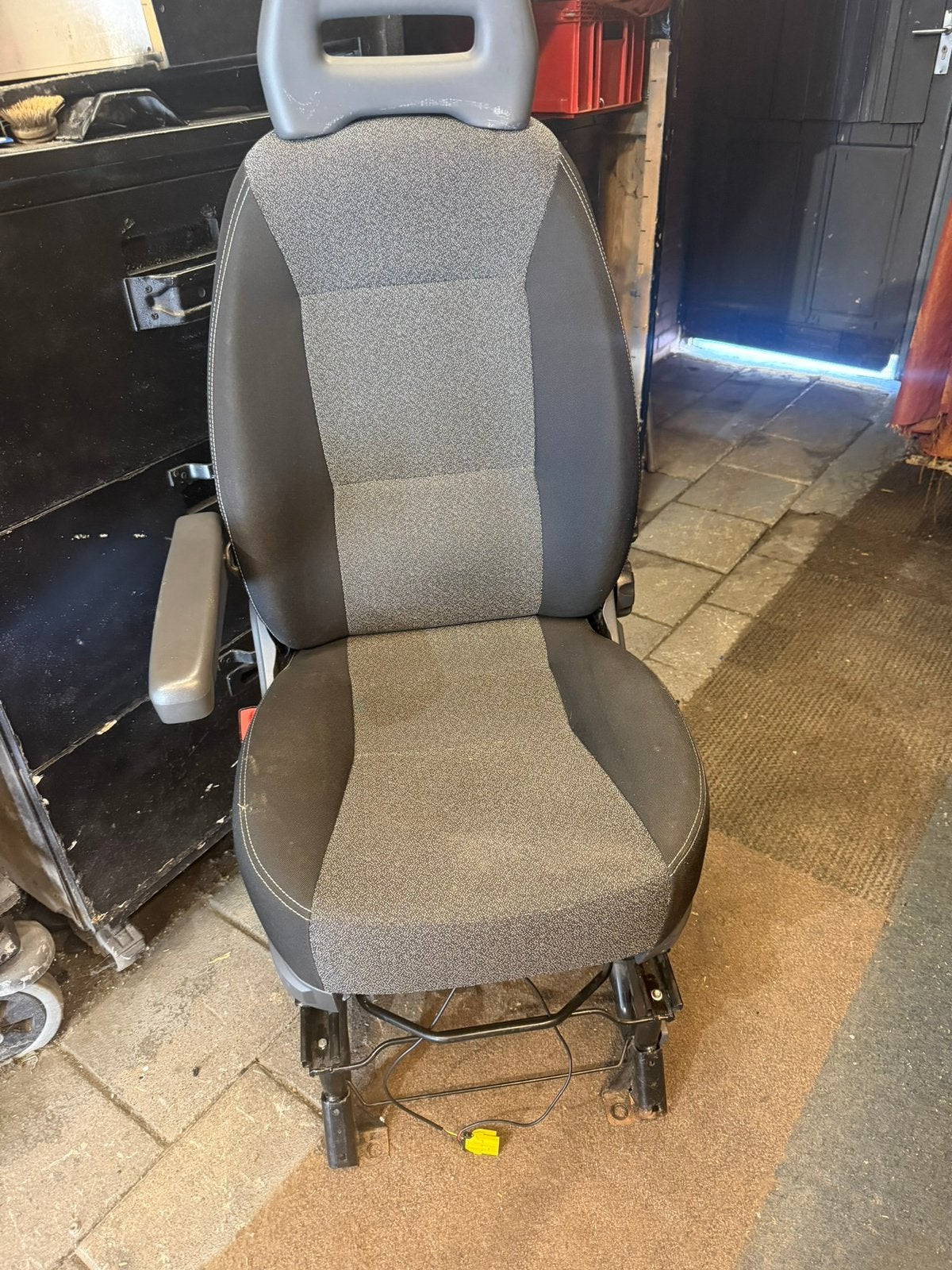Ducato bestuurdersstoel met armleuning en onderstel, Ophalen of Verzenden, Gebruikt, Citroën