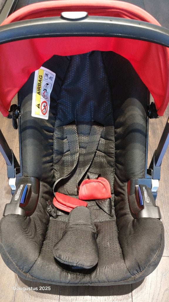 Doona (rood), 0 t/m 13 kg, Ophalen, Overige merken, Gebruikt