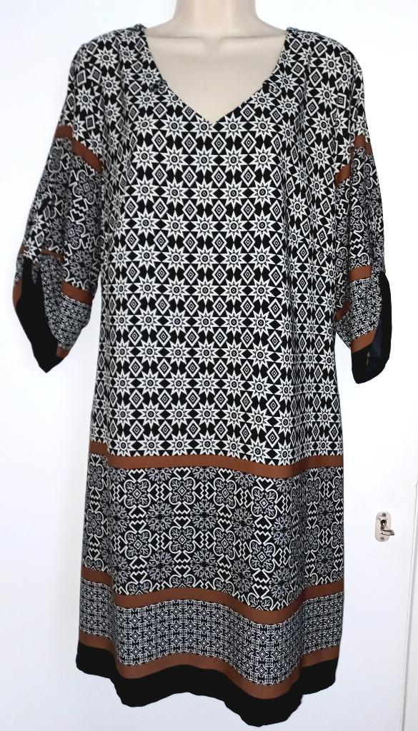 Paprika jurk maat 44/46, Kleding | Dames, Grote Maten, Ophalen of Verzenden, Zo goed als nieuw, Overige kleuren, Jurk