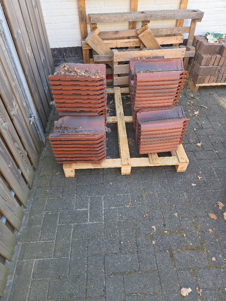 Monier dakpannen nieuw gratis af te halen, Ophalen, Nieuw, Minder dan 5 m², Dakpannen