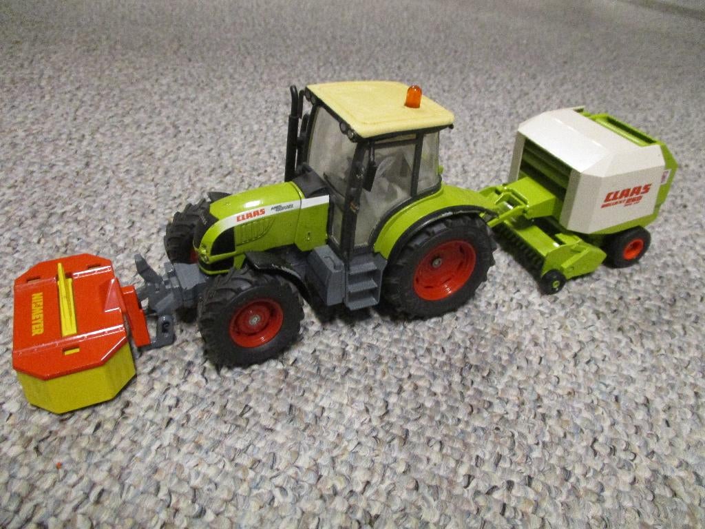 Siku Claas Ares met frontmaaier en rondebalenpers, Hobby en Vrije tijd, Modelauto's | 1:32, Ophalen of Verzenden, Gebruikt, Tractor of Landbouw