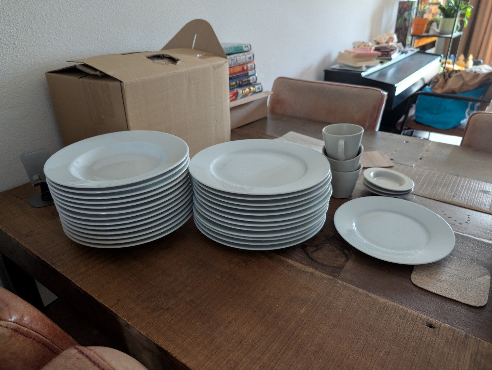 Ikea 365+ borden: 12 dinerborden, 13 soepborden, 1 ontbijt, Ophalen, Gebruikt, Overige merken, Keramiek