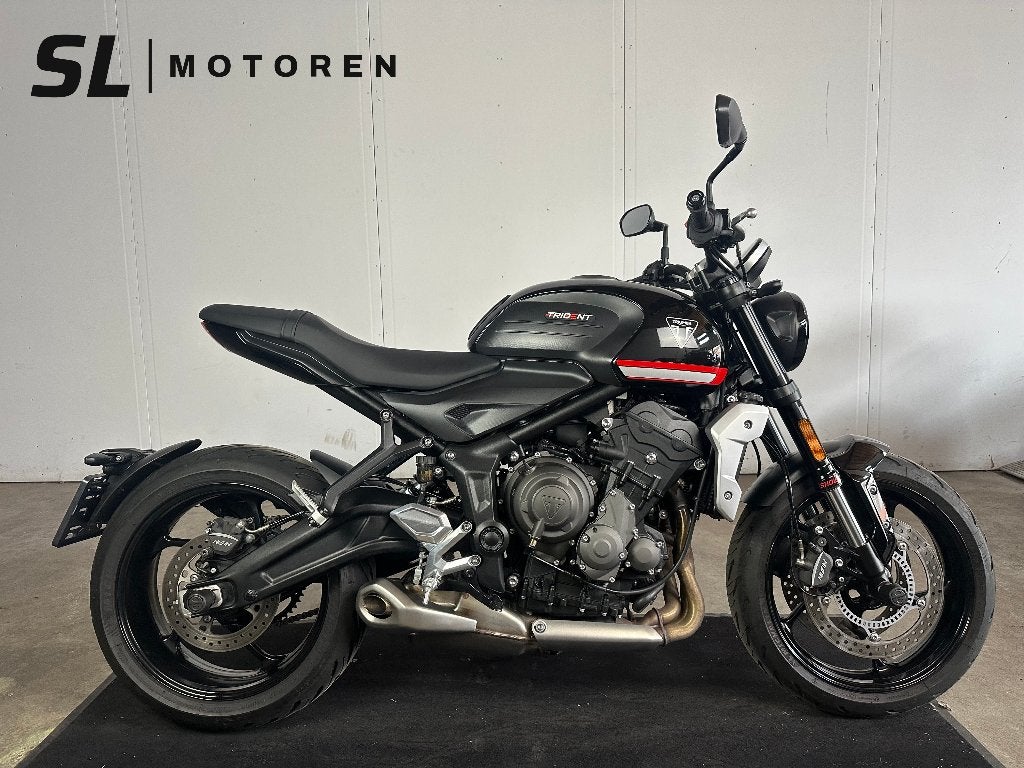 Triumph Trident 660 (2022) - 7.896 km - volledige historie, Traction Control, Occasion, Motorrijbewijs A, 3 cilinders