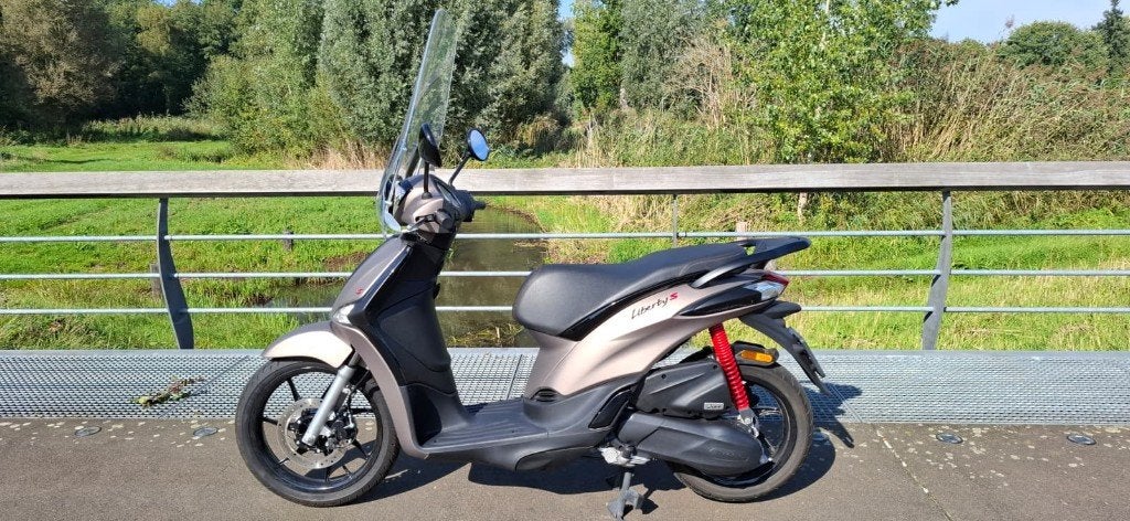 Piaggio Liberty S snorscooter, Ophalen, Overige modellen, Zo goed als nieuw, Benzine