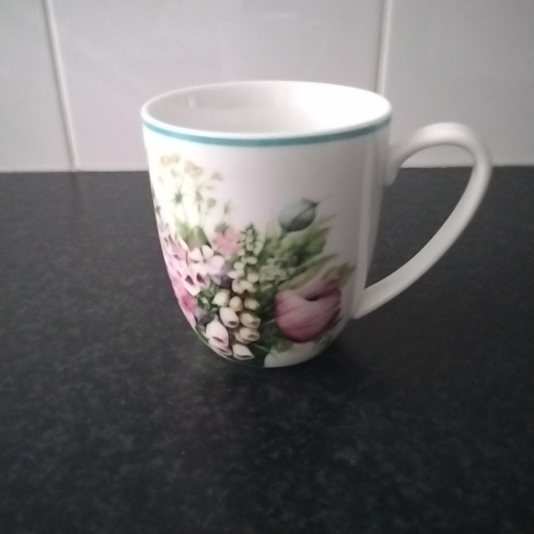 marjolein bastin hallmark mok, Ophalen of Verzenden, Zo goed als nieuw, Overige stijlen, Kop(pen) en/of Schotel(s)