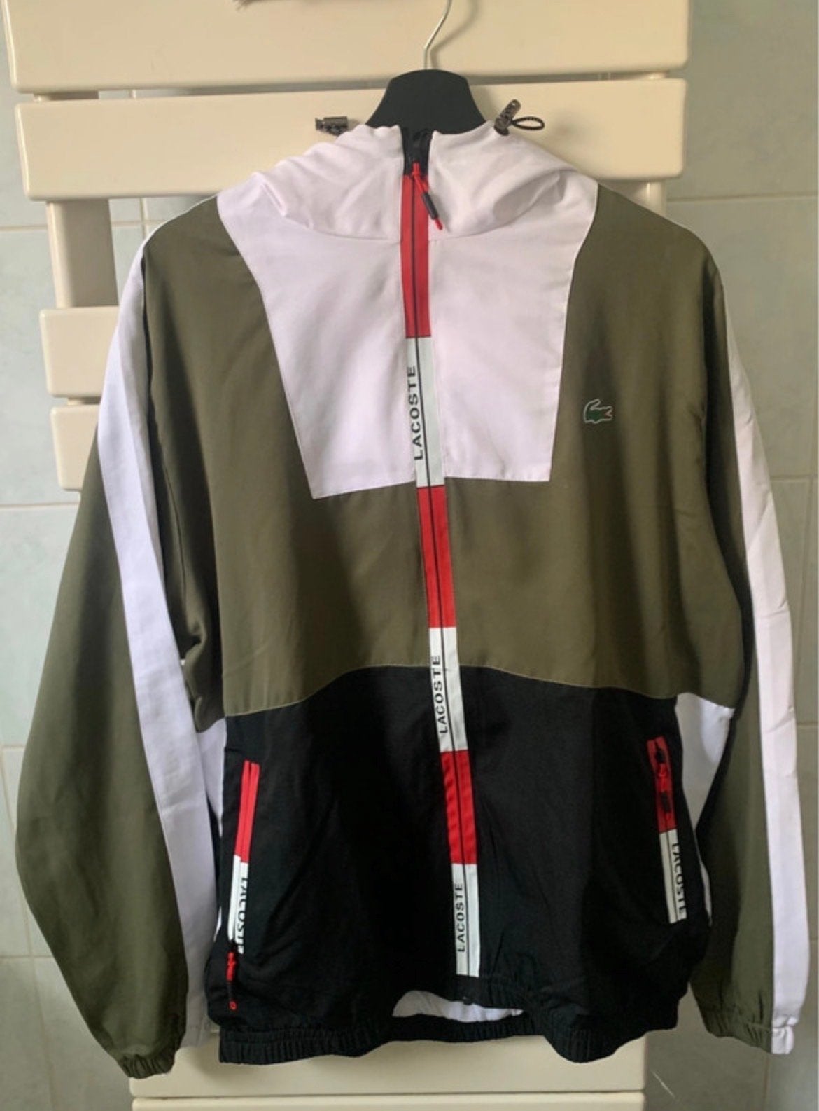 Lacoste Sport Windjack - Maat XXL (valt als XL), Ophalen of Verzenden, Zo goed als nieuw, Maat 56/58 (XL), Meerkleurig