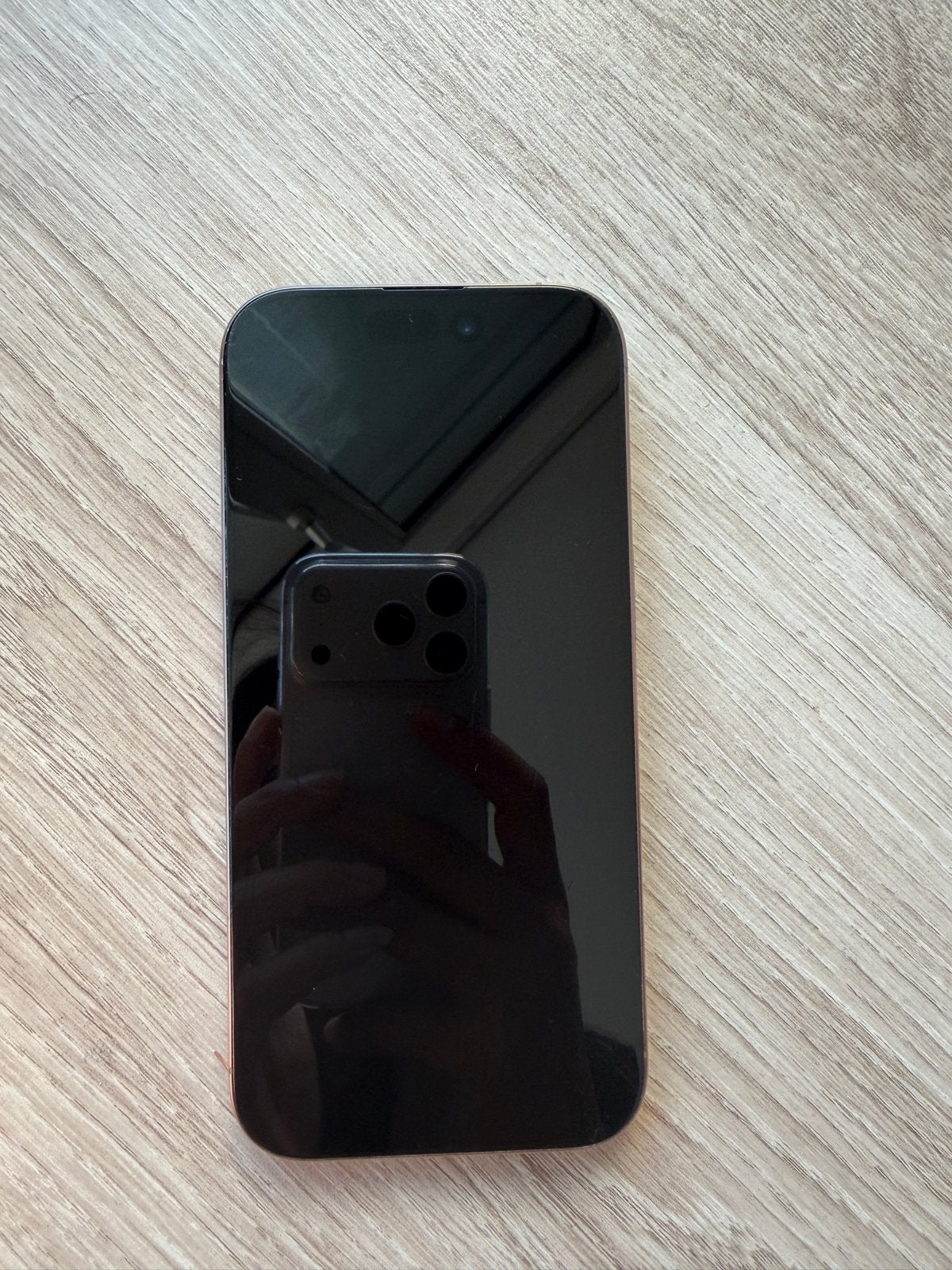 iPhone 16 Pro 128GB - Lichte gebruikskrasjes scherm