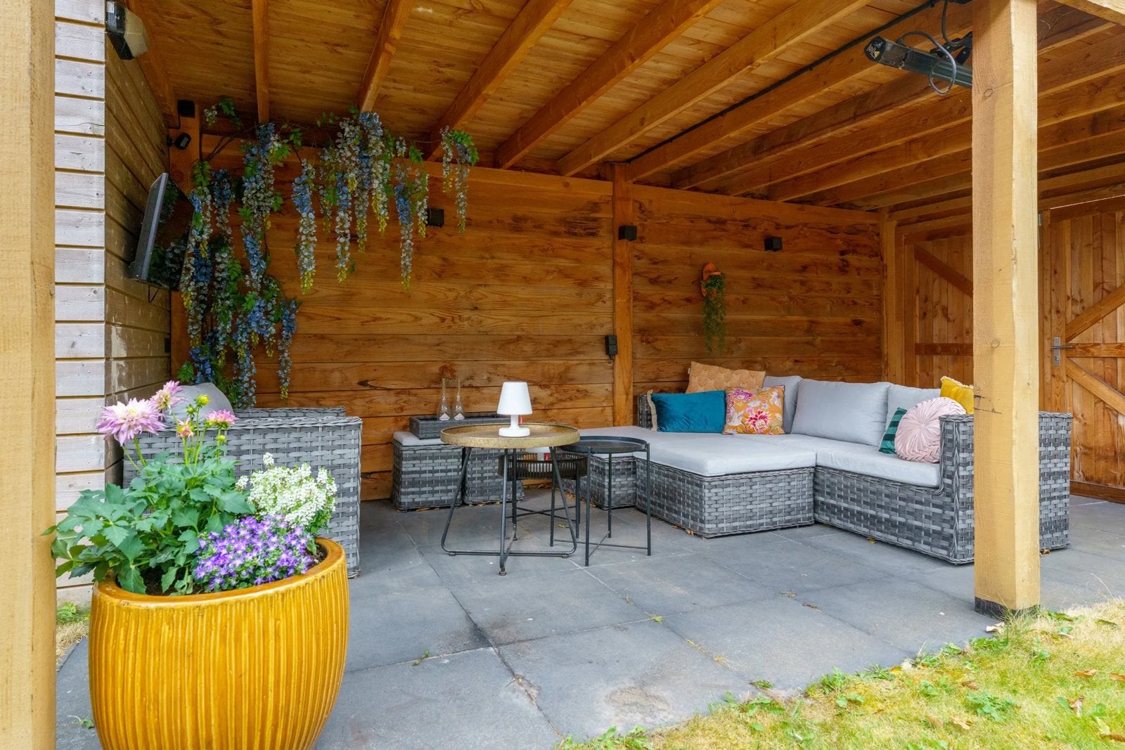 Lounge set voor buiten, Ophalen, 6 zitplaatsen, Zo goed als nieuw, Wicker