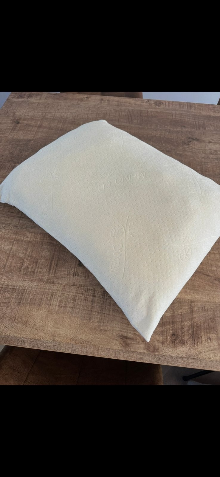 Comfortabel Kussen - Zo Goed als Nieuw, Eenpersoons, Beige, Ophalen of Verzenden, Zo goed als nieuw