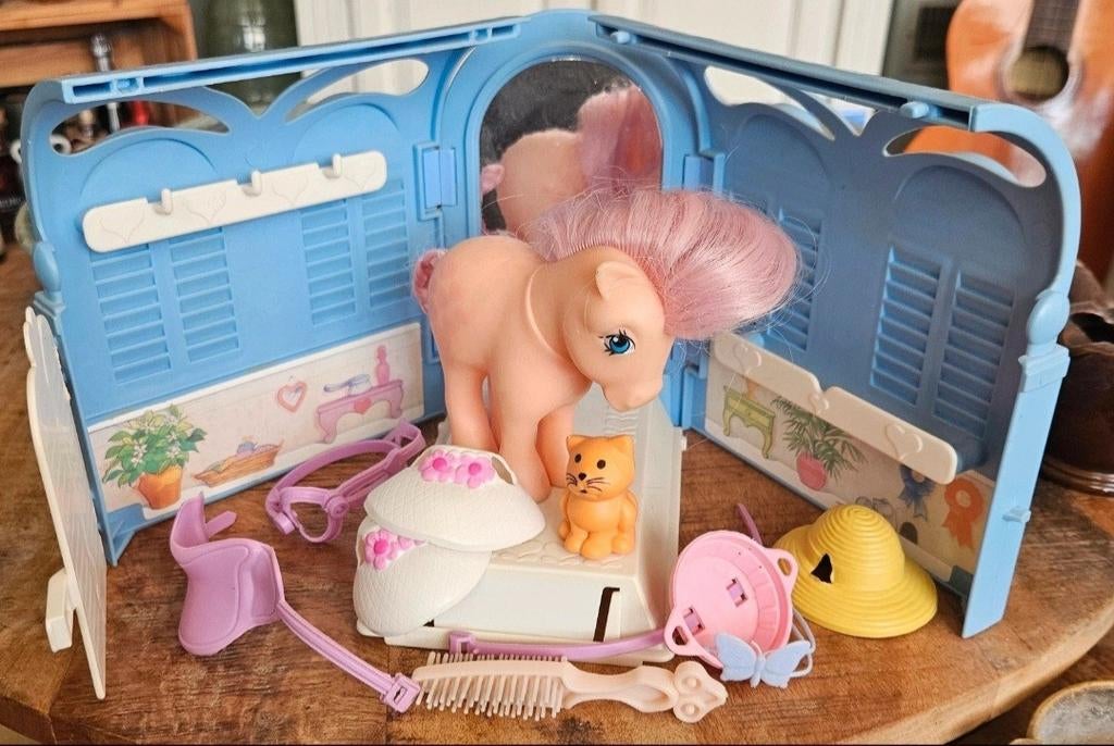 My Little Pony Pretty Parlor met pony en accessoires, Kinderen en Baby's, Speelgoed | My Little Pony, Ophalen of Verzenden, Gebruikt