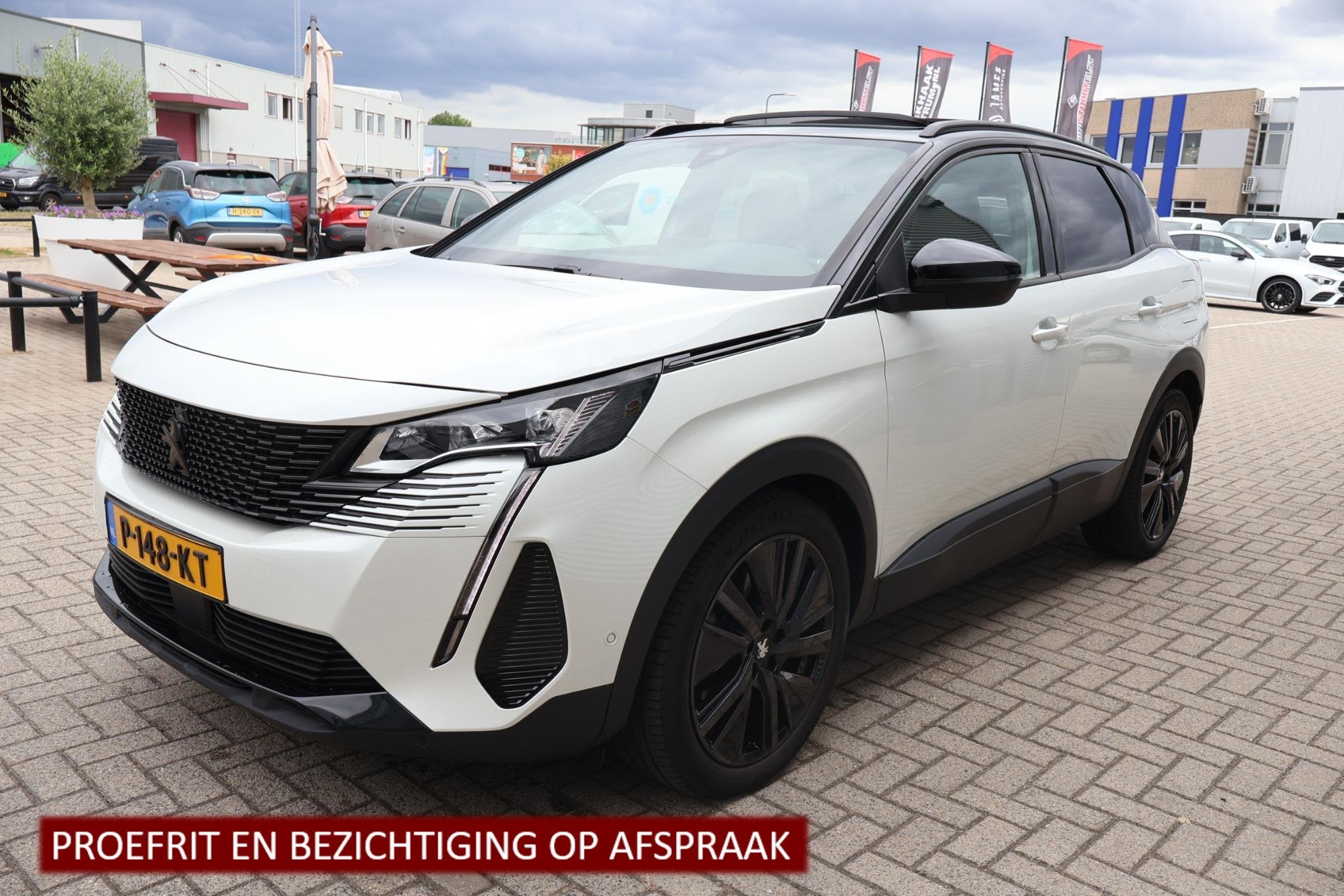 Peugeot 3008 1.6 HYbrid 225 GT Business 1e Eigenaar | Volled, Auto's, Dealer onderhouden, Euro 6, Bedrijf, Grijs