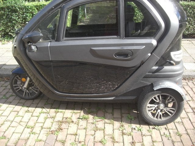 Move Vigorous rijbewijsvrij gebruikt maar werkt rijd goed, Gebruikt, 16 km/u of meer, 46 km of meer, Ophalen