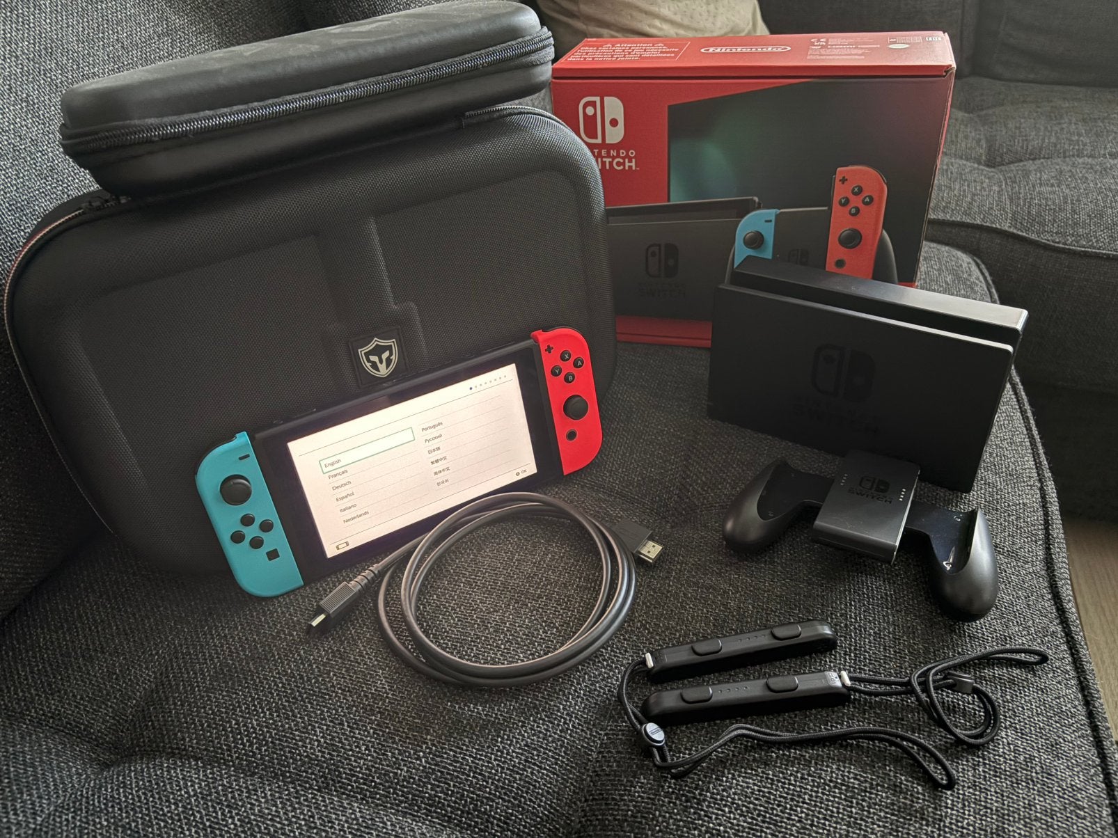 Nintendo switch + spellen, Spelcomputers en Games, Ophalen, Zo goed als nieuw, Met 2 controllers, Switch Original