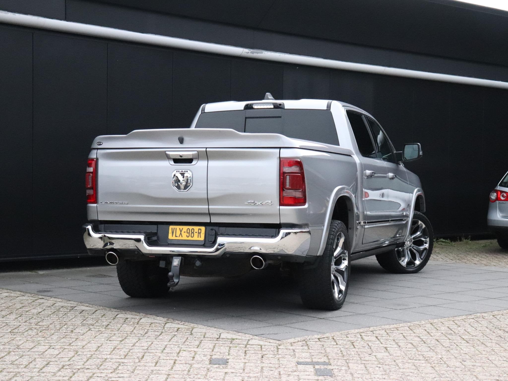 Dodge Ram 1500 5.7 V8 4x4 Crew Cab Limited | LEDER | MEMORY, Automaat, Dealer onderhouden, 450 kg, Gebruikt