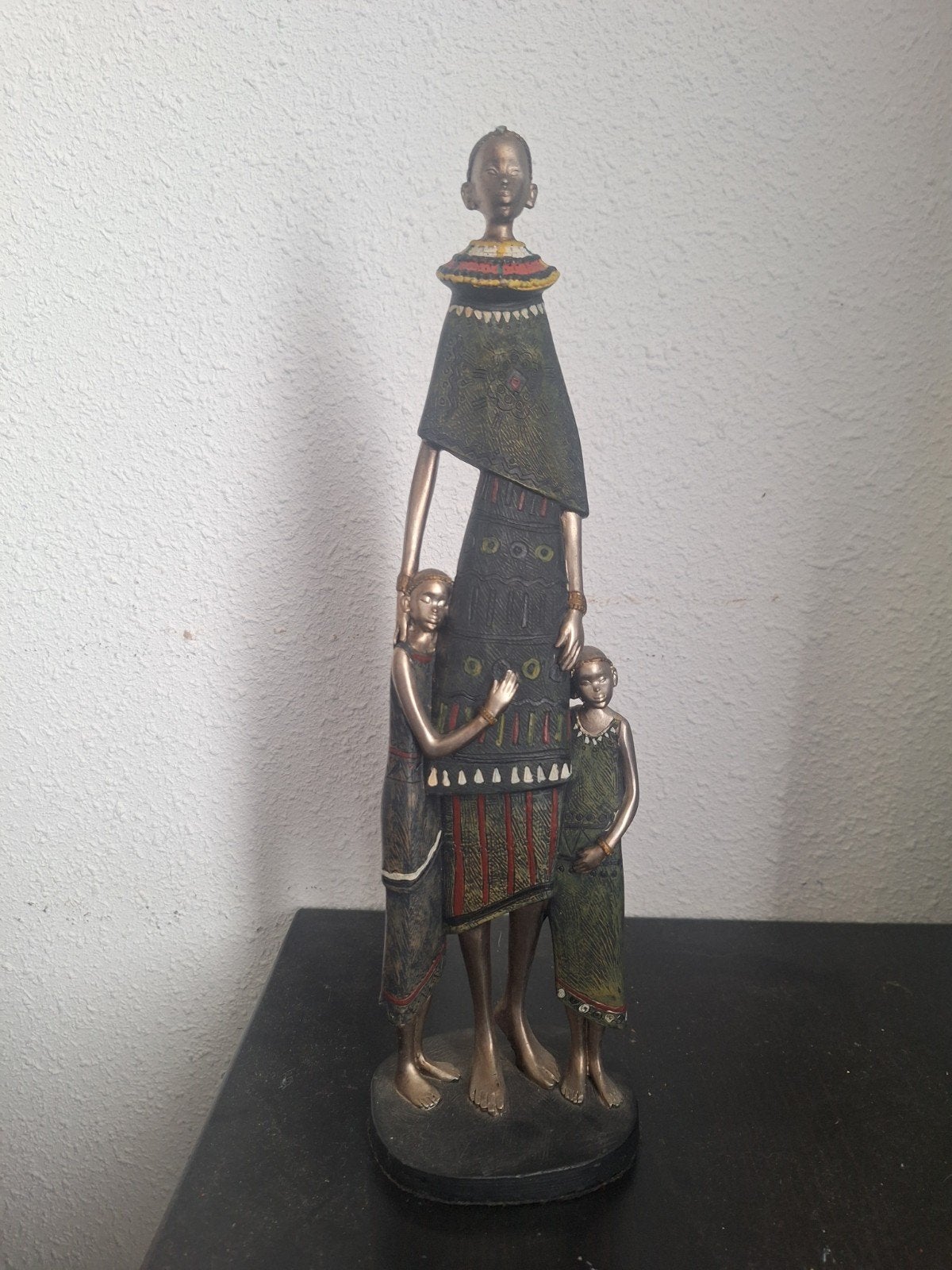 Bronzen beeld van Afrikaanse vrouw met kinderen, Groep mensen, Ophalen of Verzenden, Brons, 20 - 50 cm