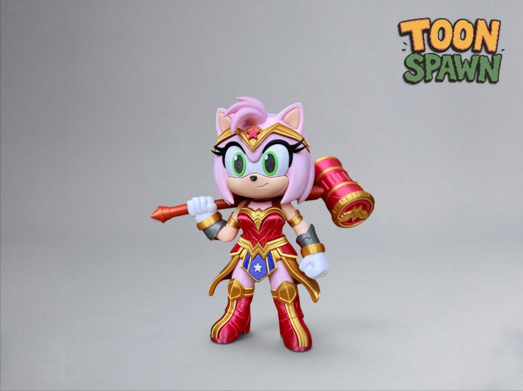 Wonder Amy – 27 cm – Heroic Mash‑Up Figuur