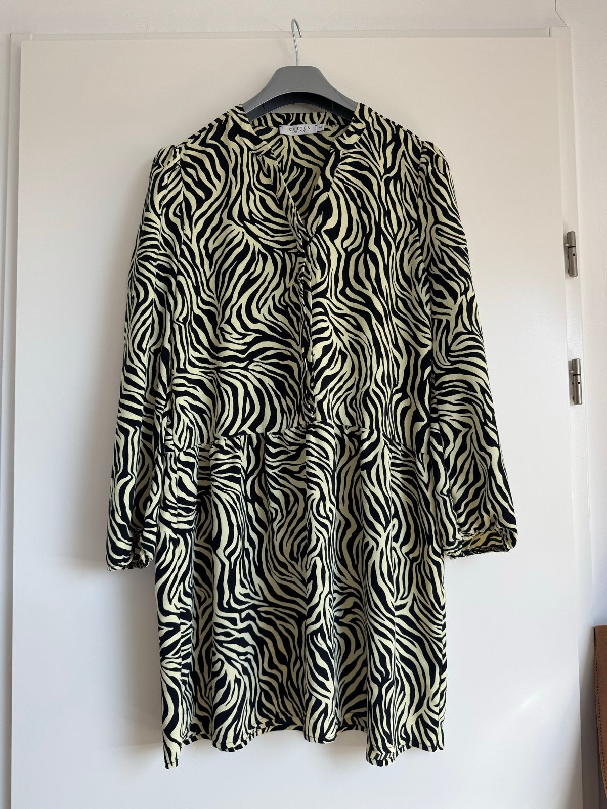 Costes Studio Zebra Print Jurk Maat 40, Maat 38/40 (M), Zwart, Ophalen of Verzenden, Zo goed als nieuw