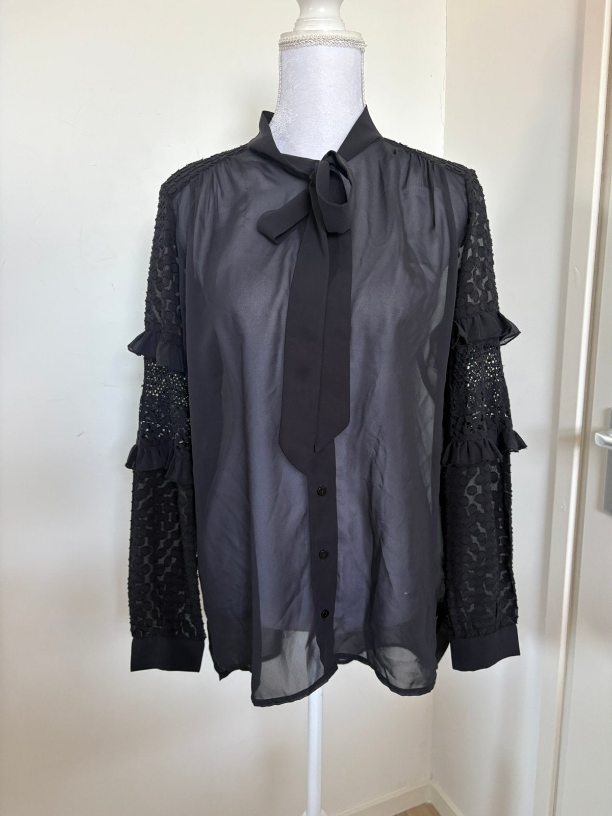 Transparante French Connection blouse - maat M, Ophalen of Verzenden, Zo goed als nieuw, Maat 38/40 (M), Zwart