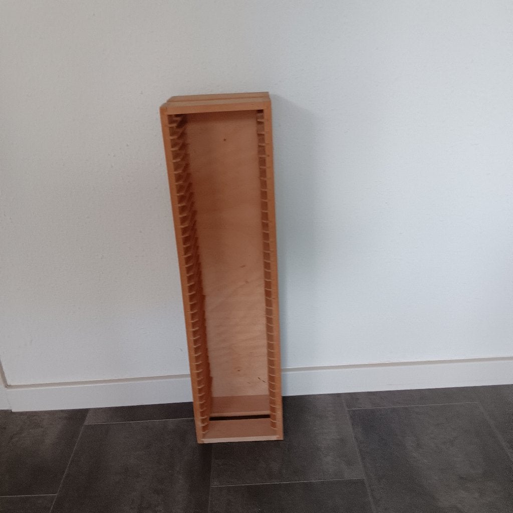 Houten CD opbergrek - vingtage -  Compact en stijlvol, Gebruikt, Ophalen of Verzenden, 25 tot 75 discs, Cd's