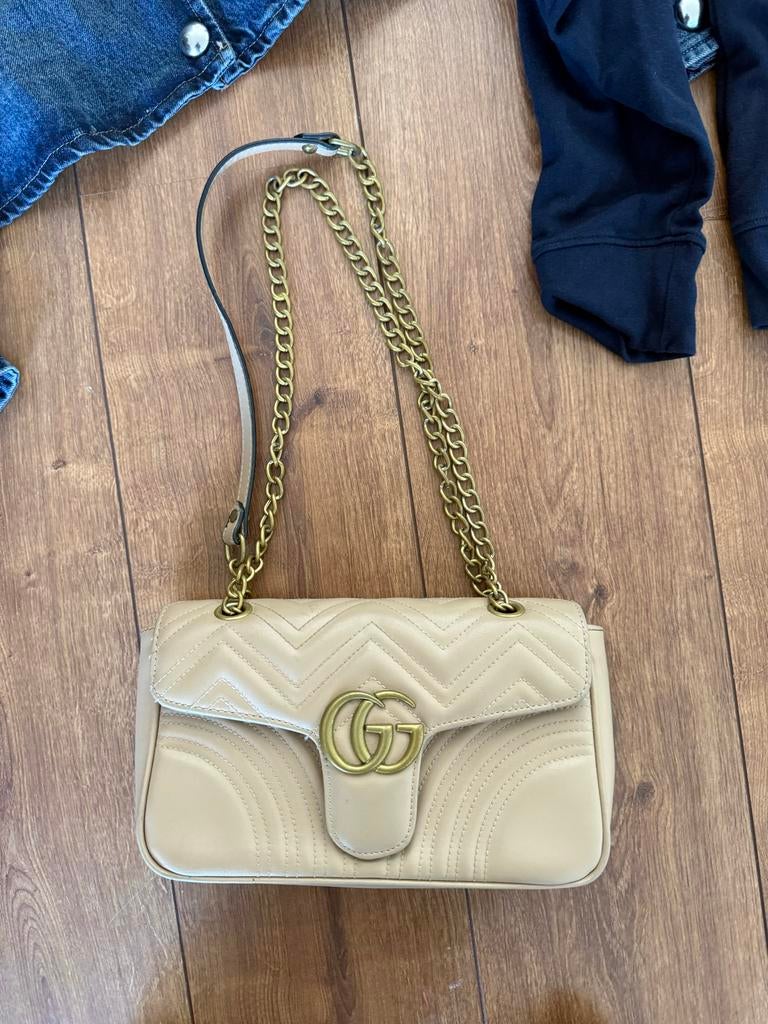 Gucci GG Marmont Schoudertas - Gebruikt, Ophalen of Verzenden, Gebruikt, Beige, Schoudertasje