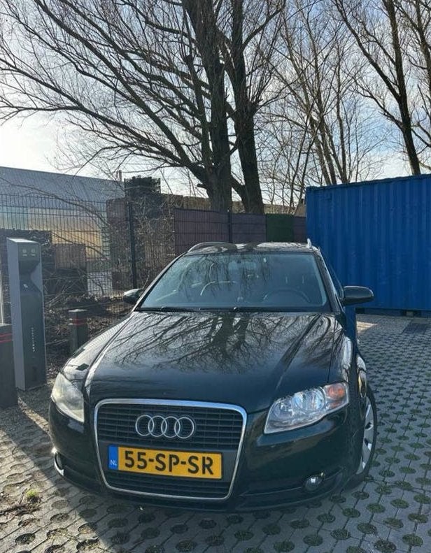 Audi A4 2.0 96KW 2006 Groen, Auto's, Audi, Voorwielaandrijving, Zwart, 4 cilinders, 1984 cc