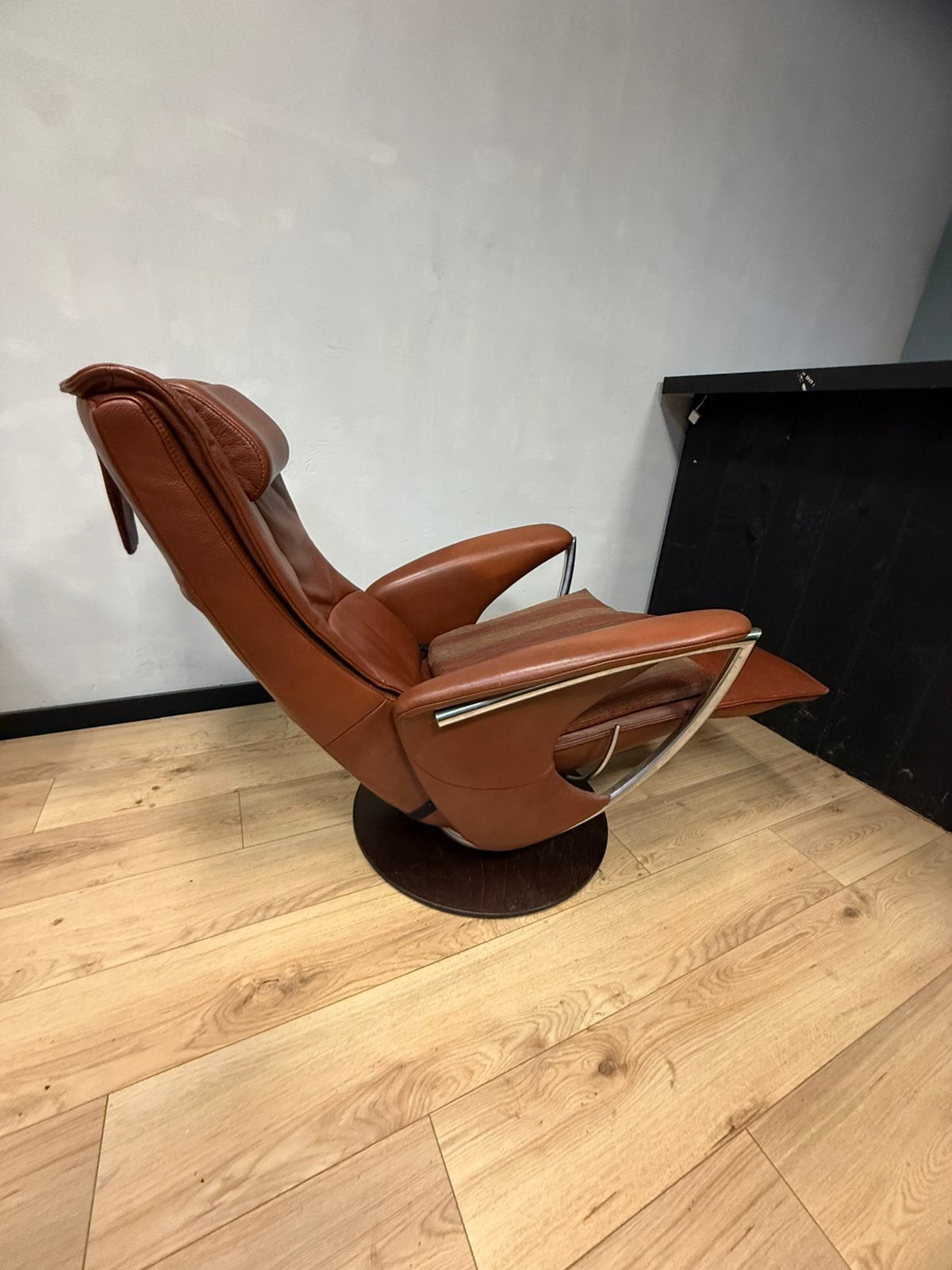 Lederen design fauteuil, Ophalen, 75 tot 100 cm, 50 tot 75 cm