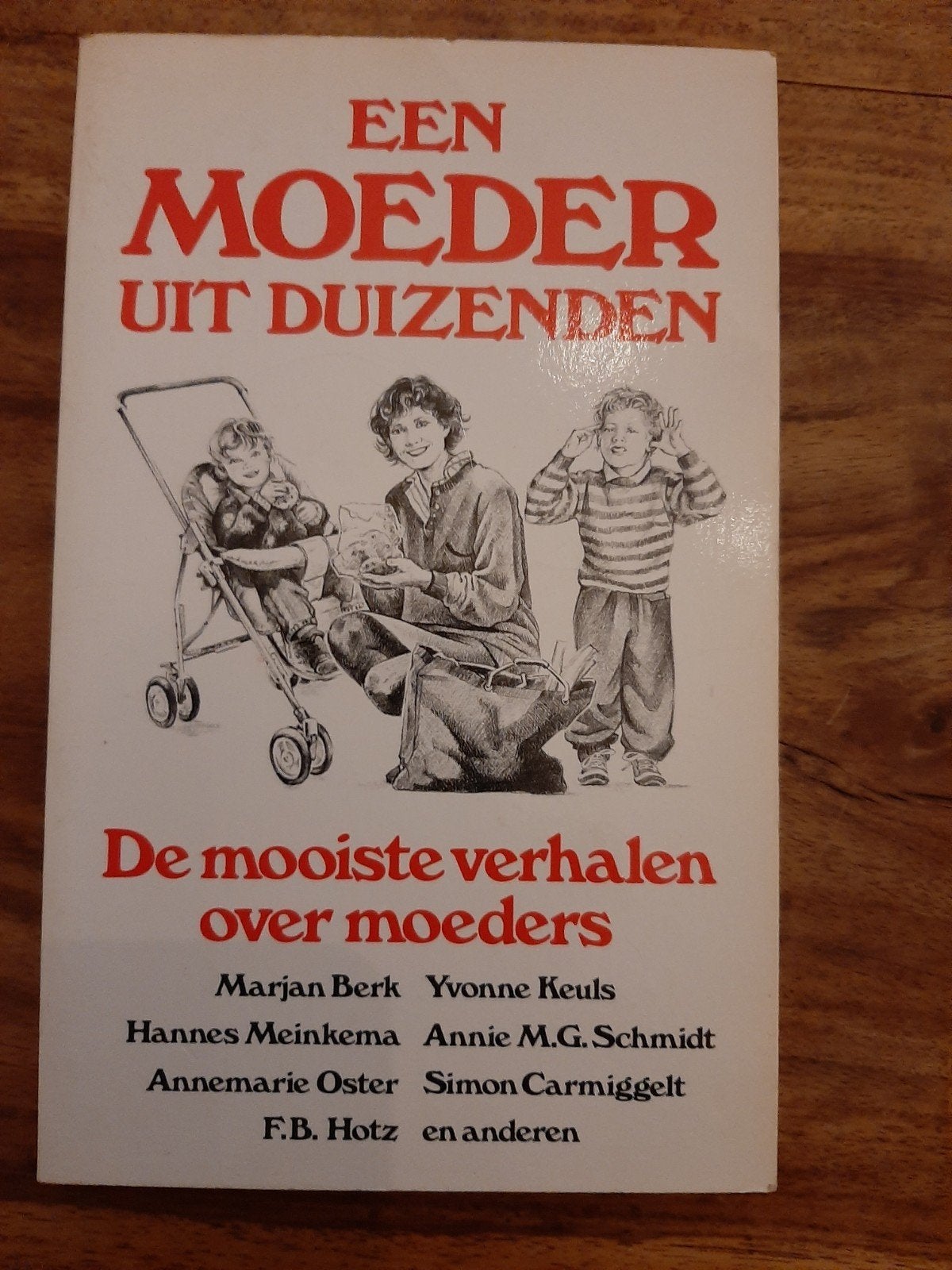 Moeders uit duizenden, Ophalen of Verzenden, Zo goed als nieuw
