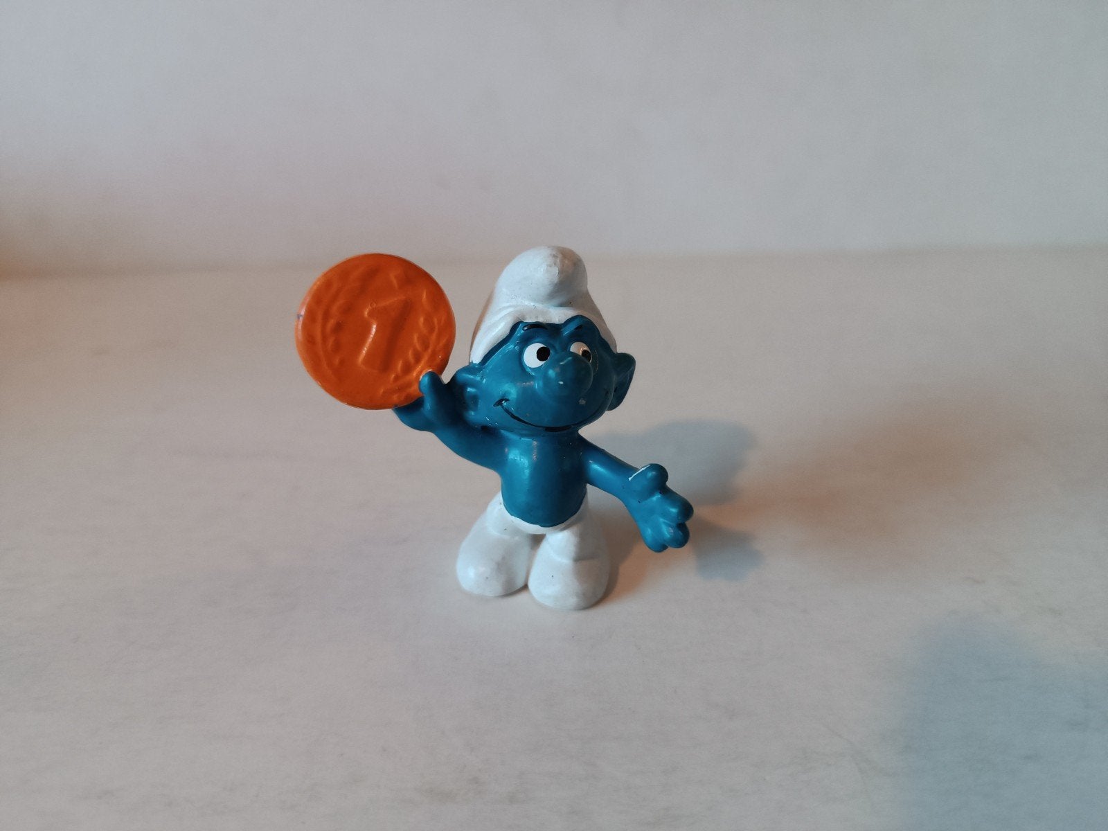 Schleich Smurfen Collectie: Smurf met munt, Ophalen of Verzenden, Gebruikt, Overige Smurfen, Poppetje, Figuurtje of Knuffel