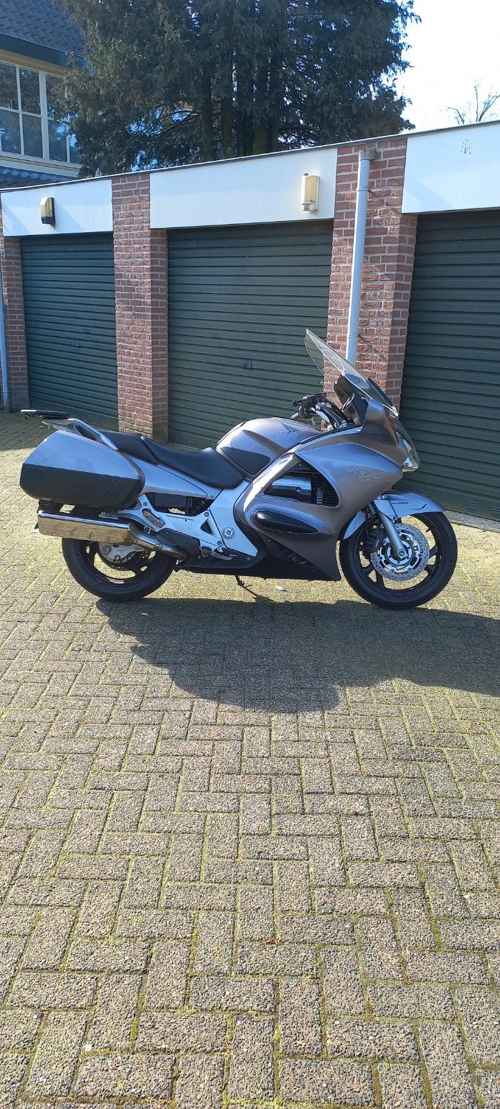 Honda Pan European ST 1300 in zeer goede staat., Motoren, Motoren | Honda, 4 cilinders, Motorrijbewijs A, Gebruikt, Particulier