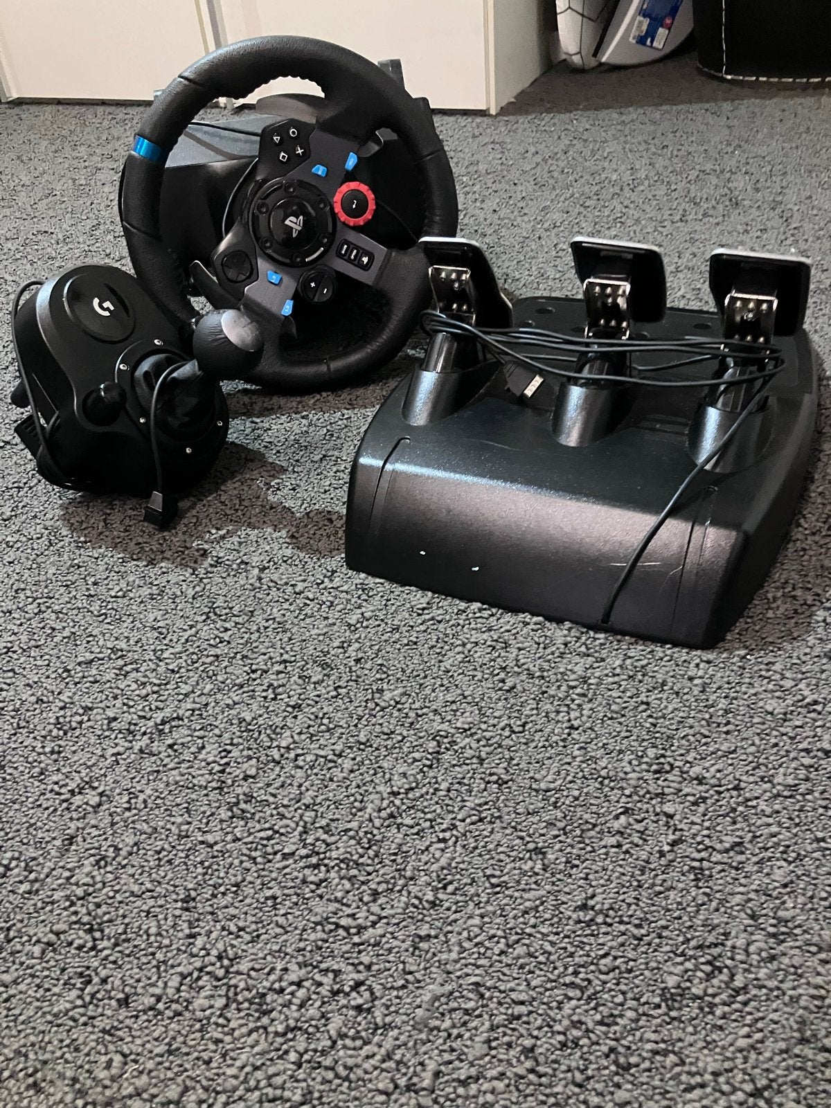 Logitech G29 Racestuur met Pedalen en Shifter, Ophalen, Racestuur, Gebruikt, Force feedback